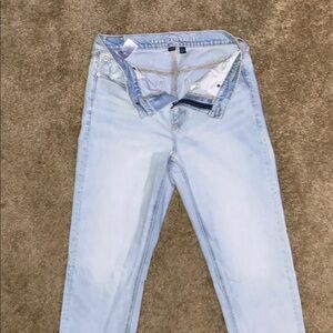 American Eagle Outfitters Blue Straight Leg Jeans! Almost new Perfect condition